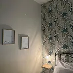 Nana Bed & Breakfast