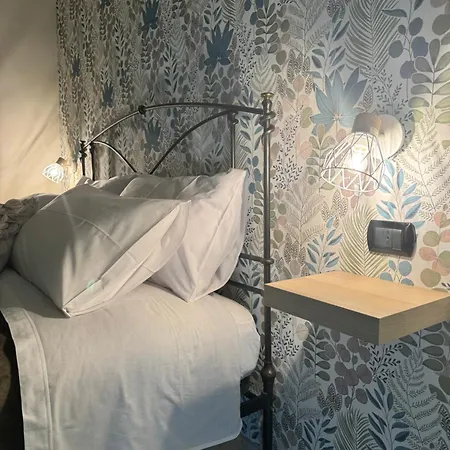 Nana Bed & Breakfast 3*