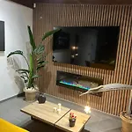 Nanà 3*